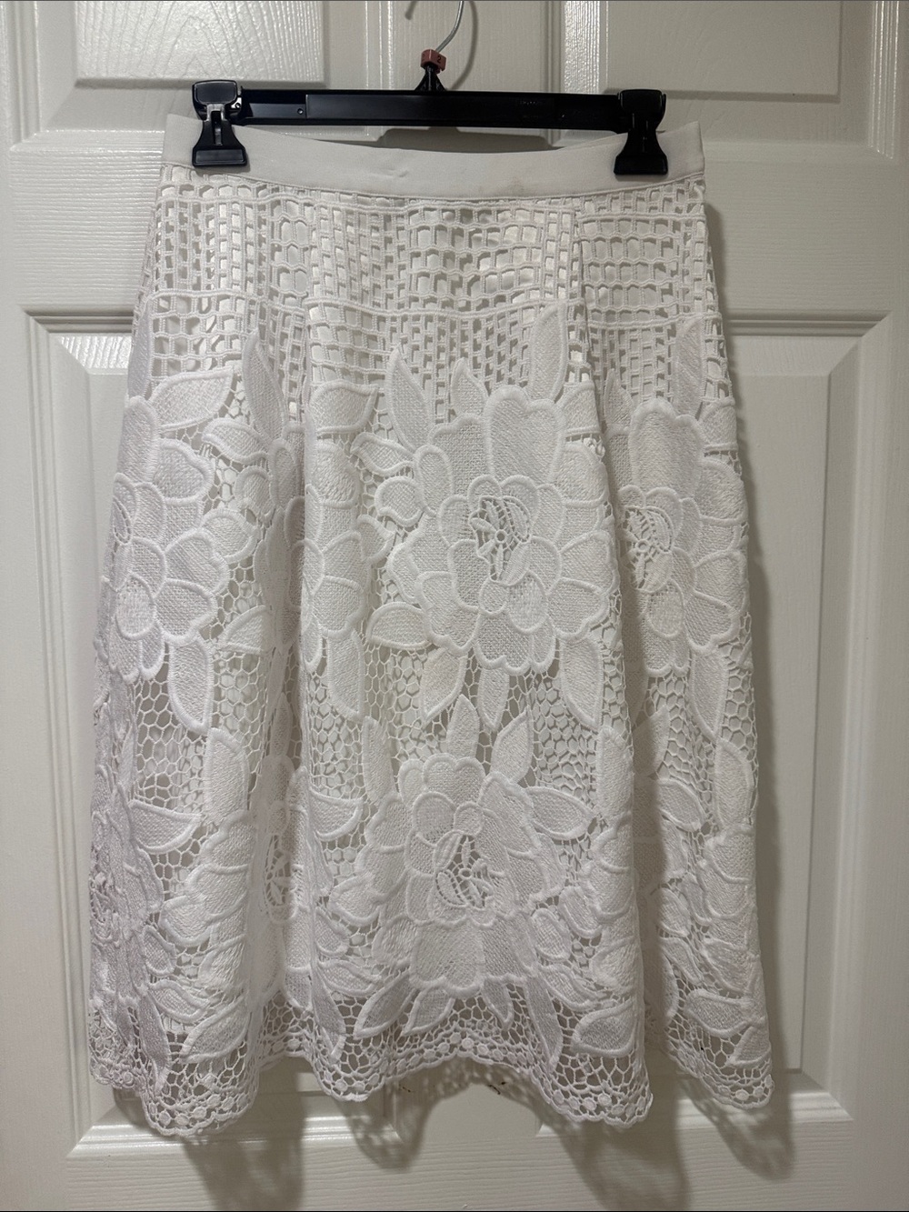 Isaac Mizrahi White Floral Lace A-Line Skirt